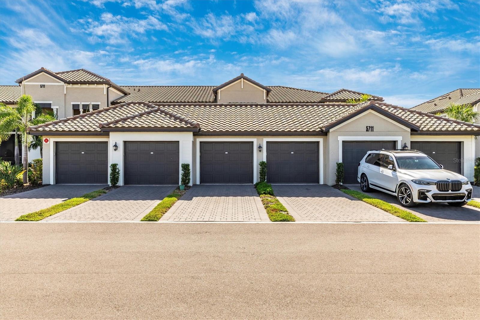 Image 5 of 83 For 5711 Palmer Circle 206