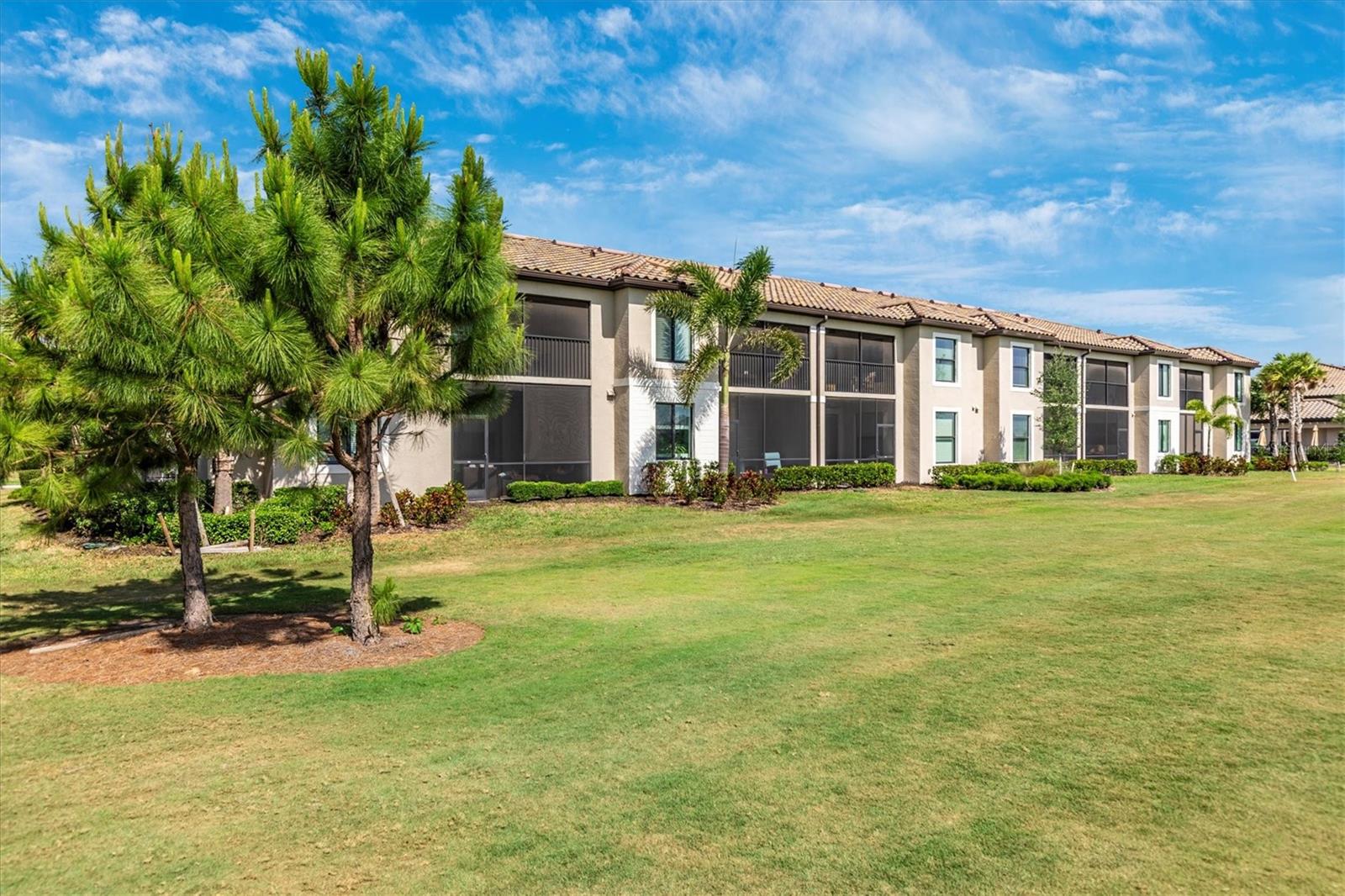 Image 61 of 83 For 5711 Palmer Circle 206