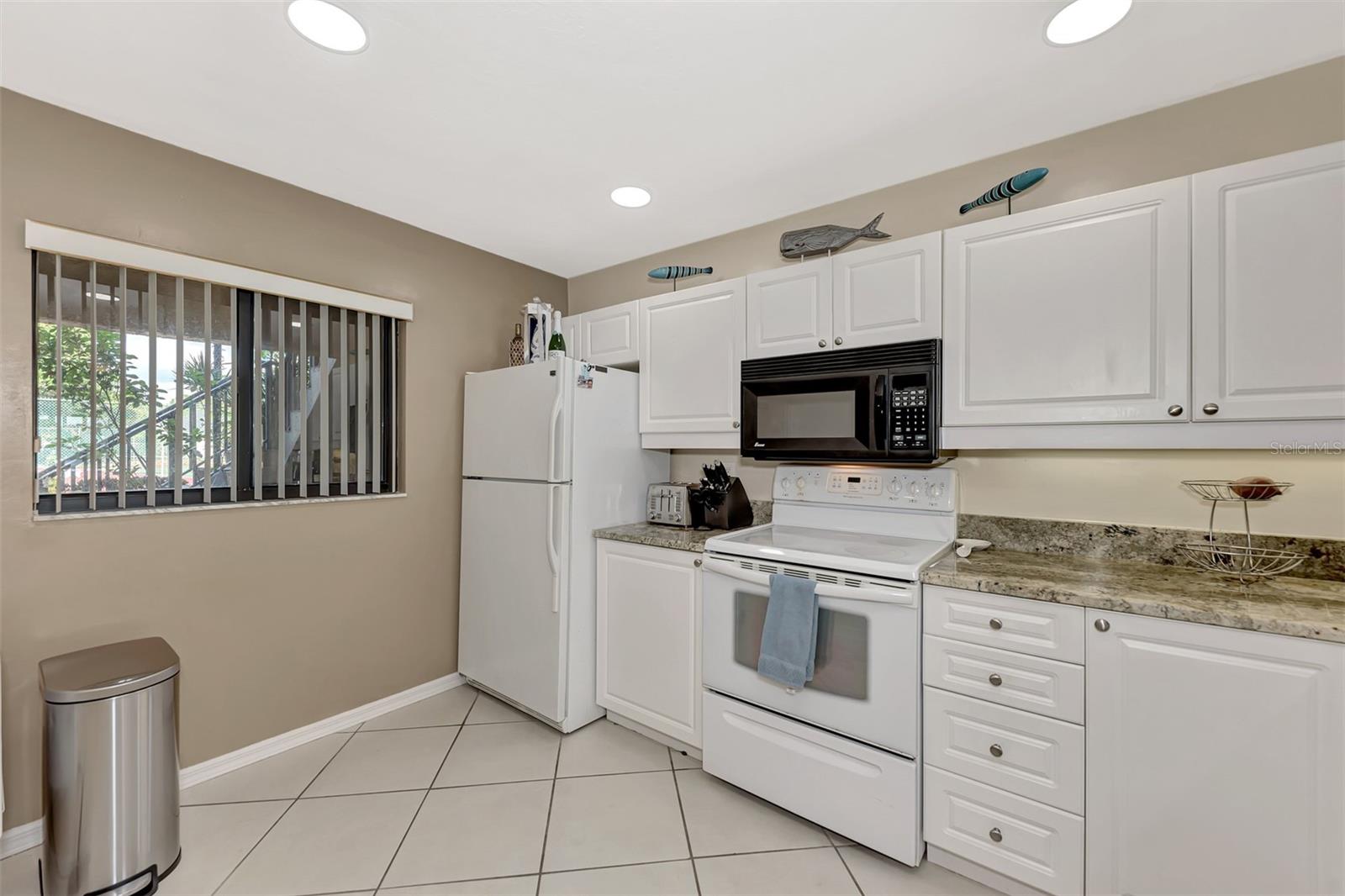 Image 21 of 57 For 5489 Ashton Lake Drive 5489