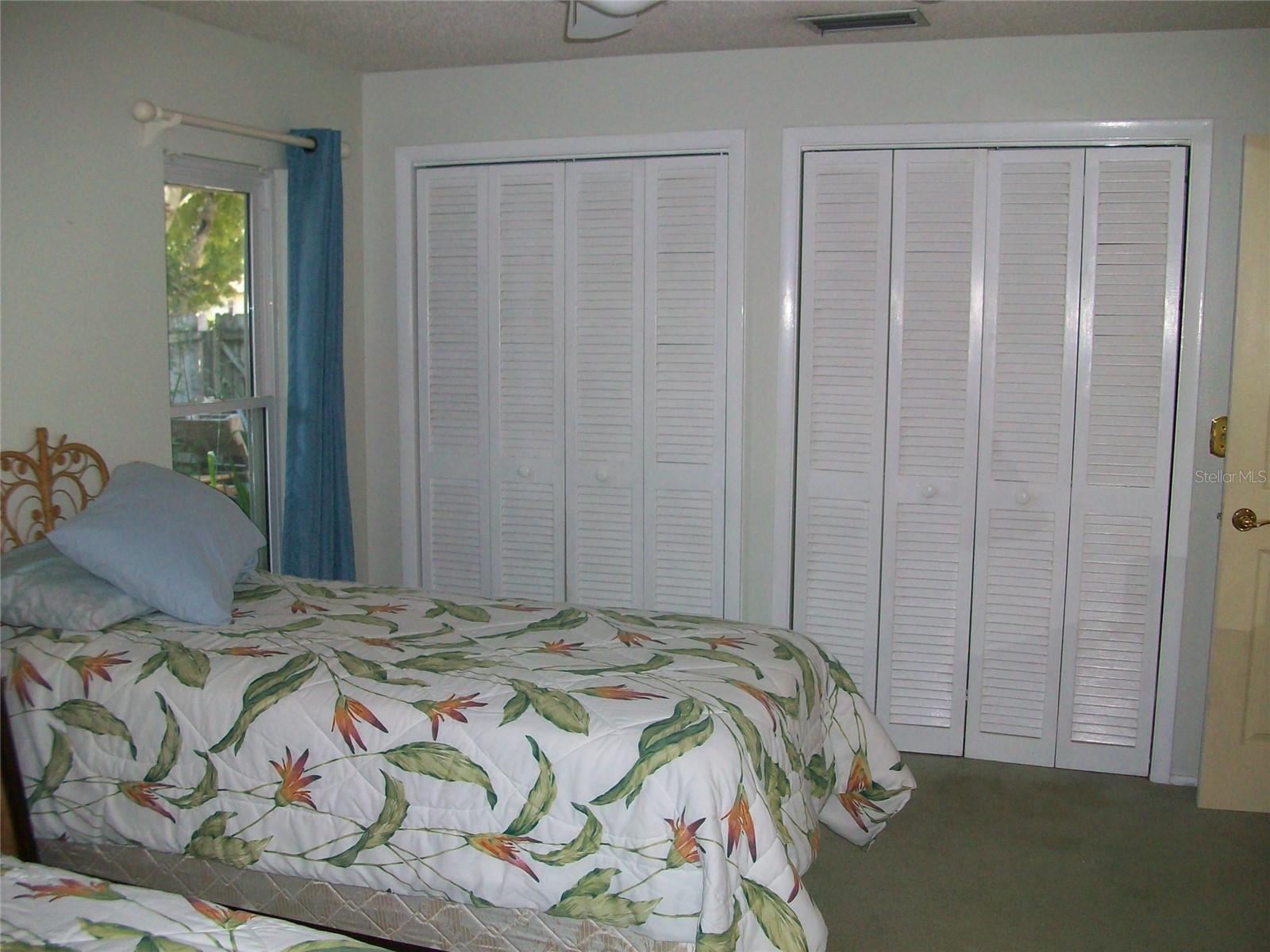 Image 12 of 19 For 208 Whispering Oaks Court
