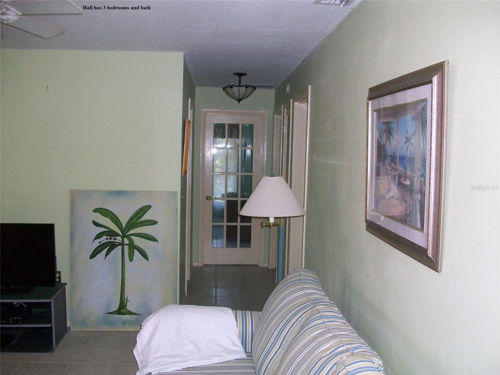 Image 18 of 19 For 208 Whispering Oaks Court