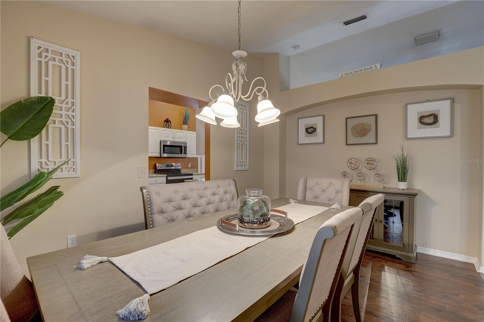 Image 18 of 40 For 12805 Raysbrook Drive