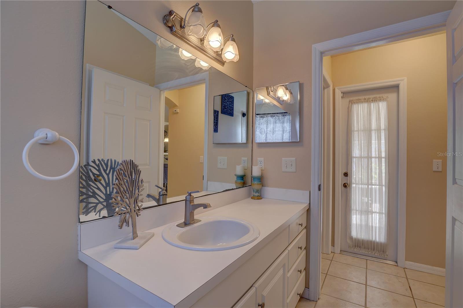 Image 33 of 40 For 12805 Raysbrook Drive