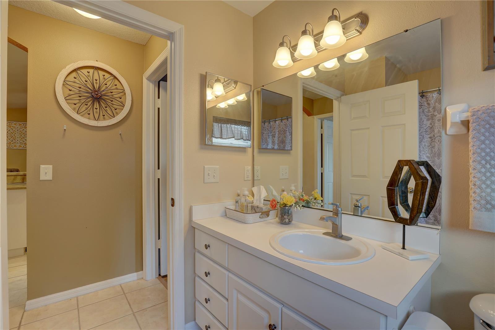 Image 37 of 40 For 12805 Raysbrook Drive