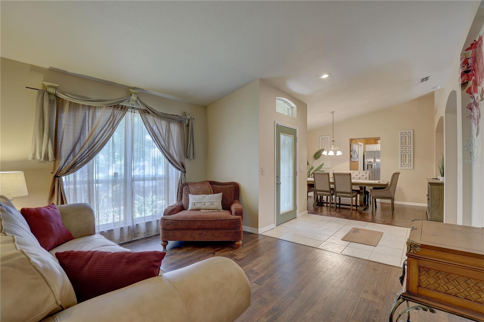 Image 9 of 40 For 12805 Raysbrook Drive