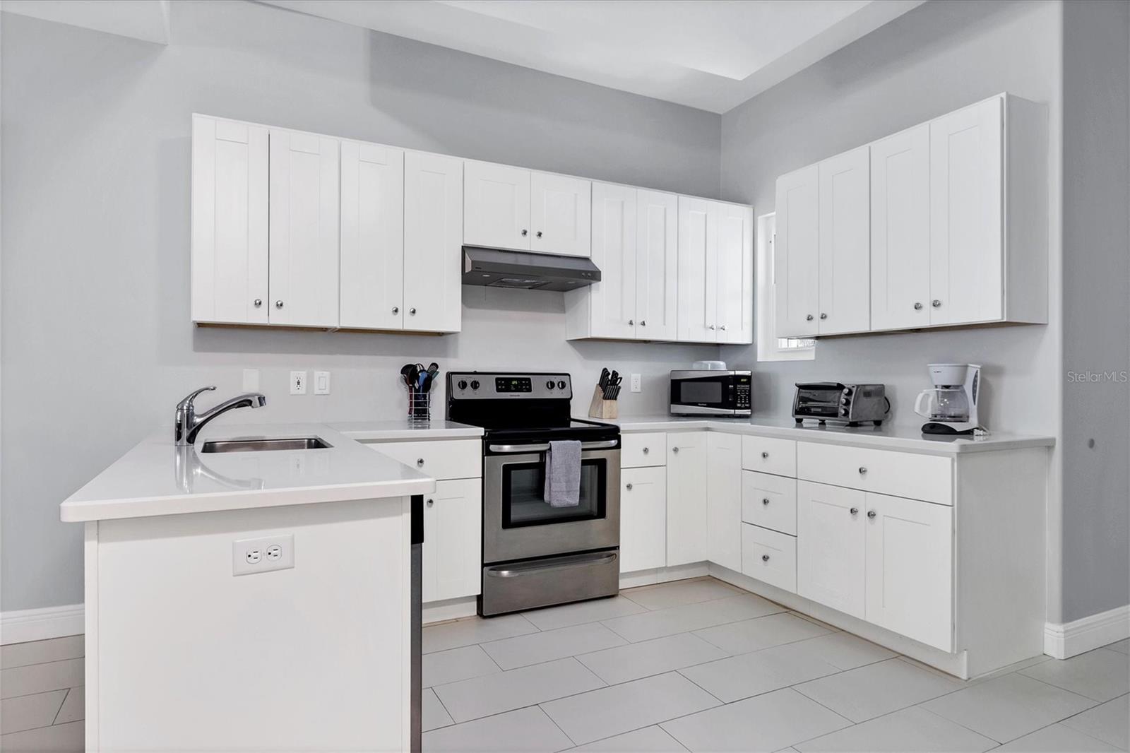 Image 5 of 21 For 3702 54th Drive W 203
