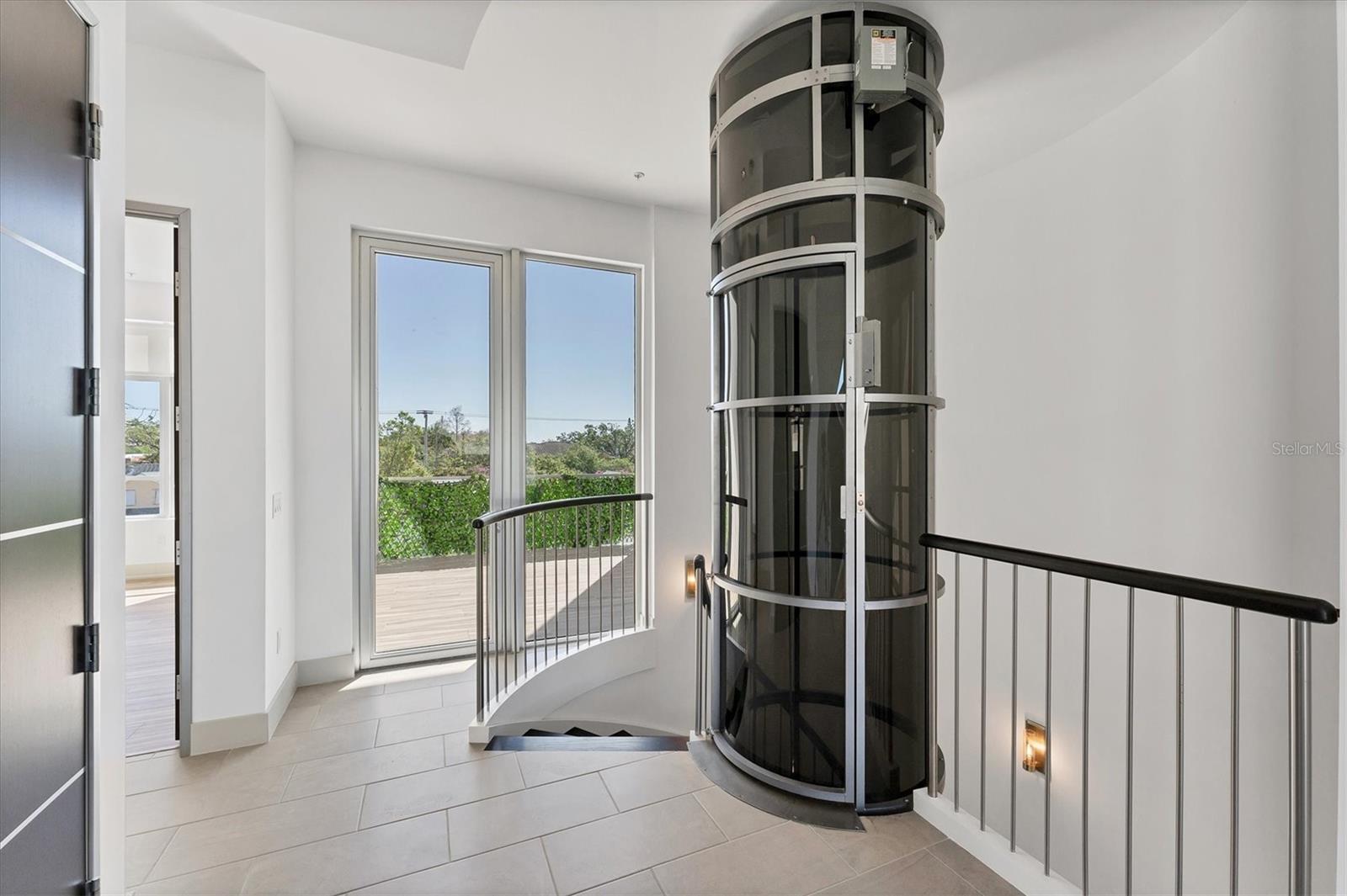 Image 15 of 37 For 219 Cosmopolitan Court