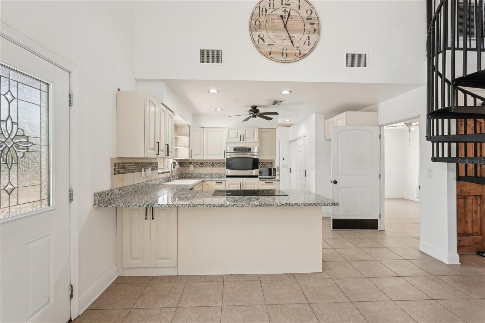 Image 13 of 53 For 28706 102nd Drive E