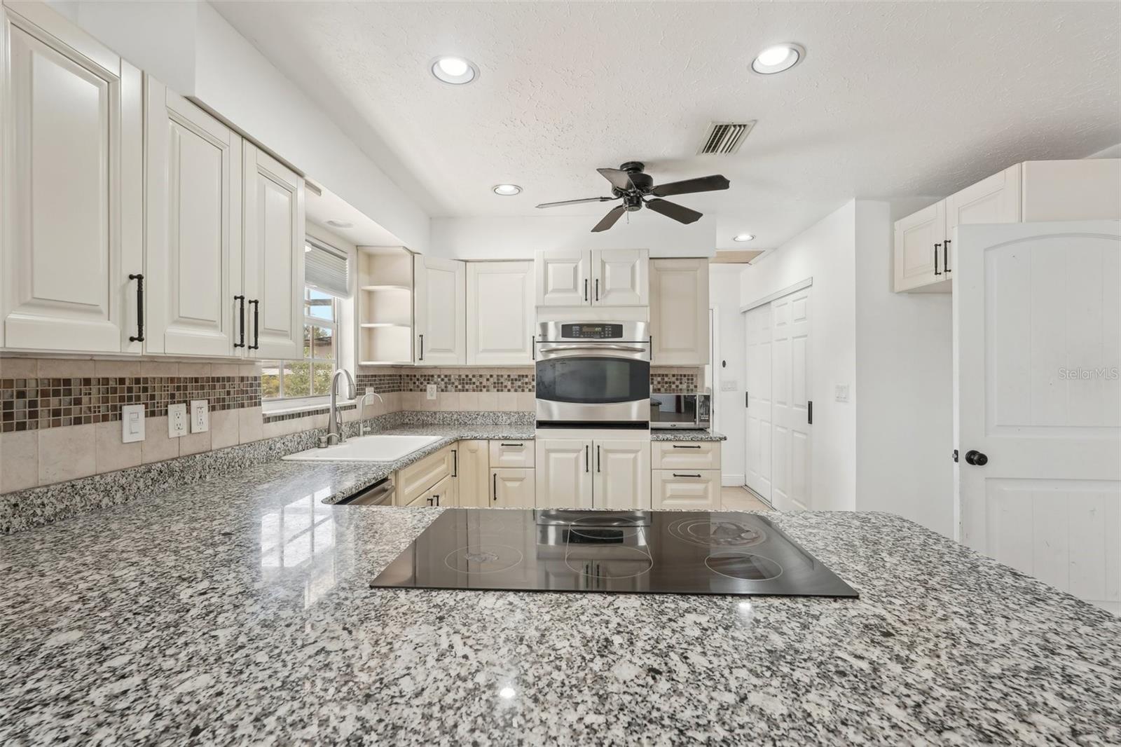 Image 14 of 53 For 28706 102nd Drive E