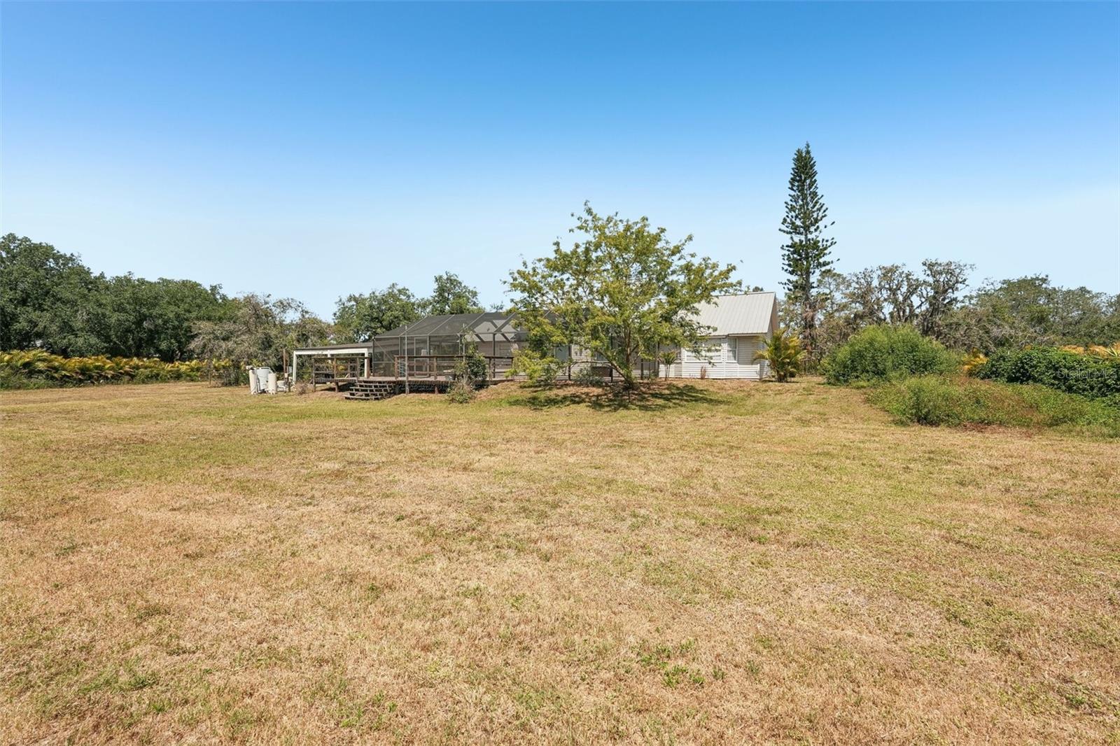 Image 36 of 53 For 28706 102nd Drive E