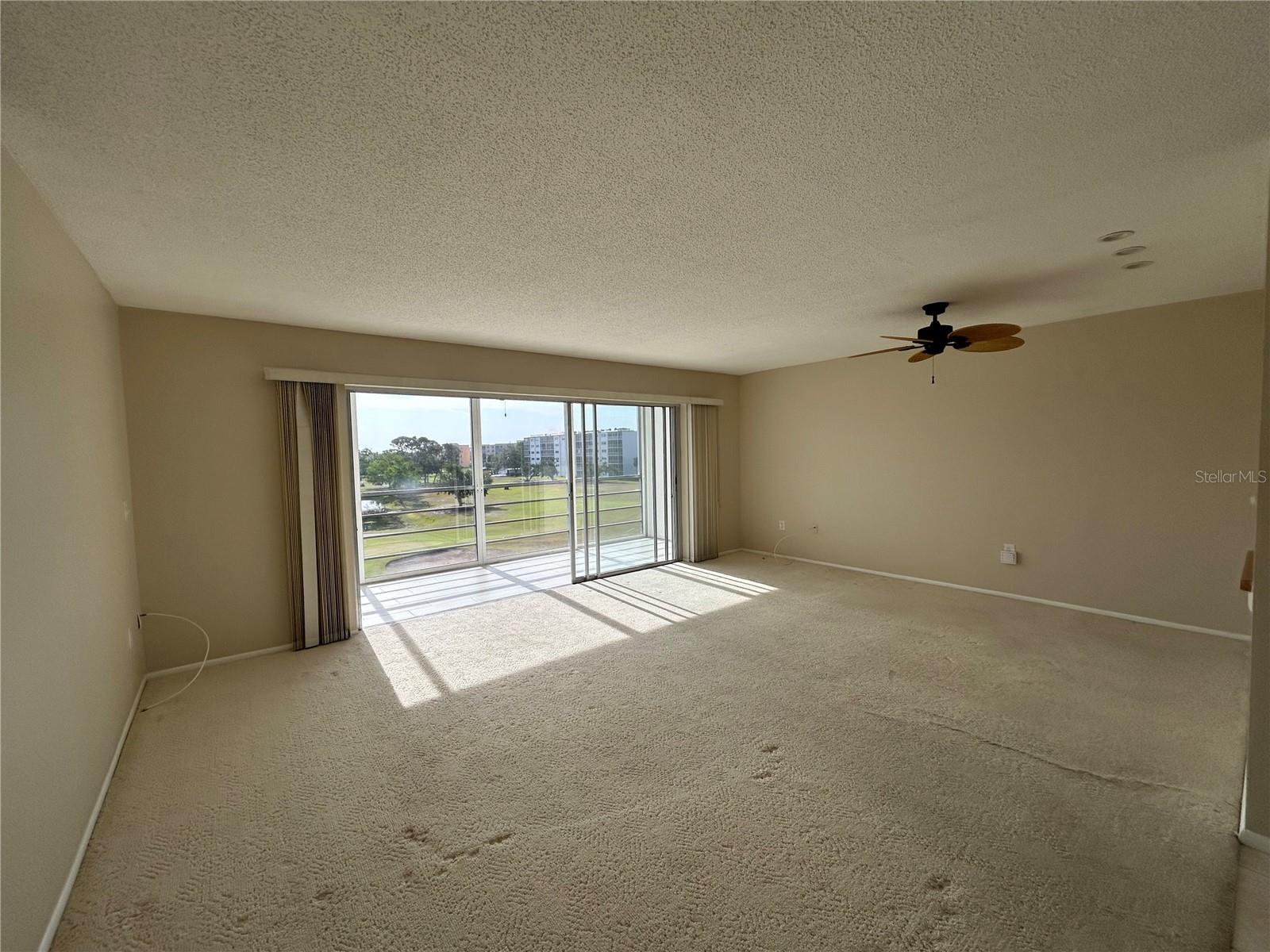 Image 4 of 15 For 4080 Ironwood Circle 402c