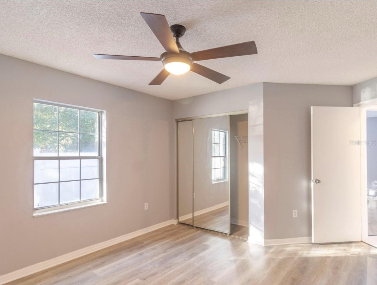 Image 12 of 24 For 3955 139th Street Road