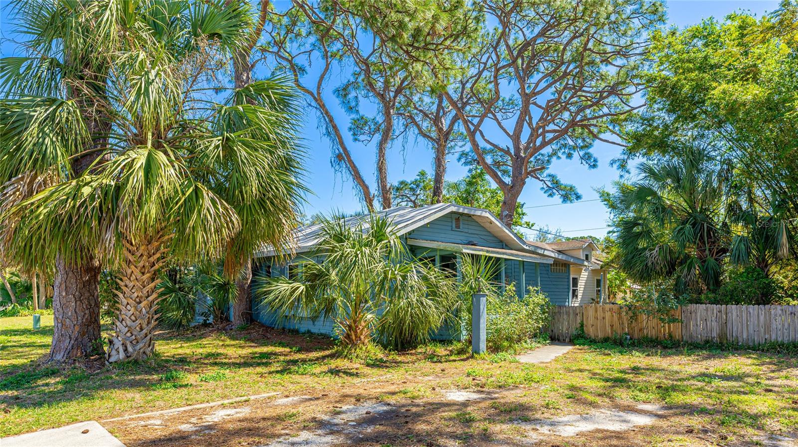 Image 8 of 9 For 2478 Prospect Street