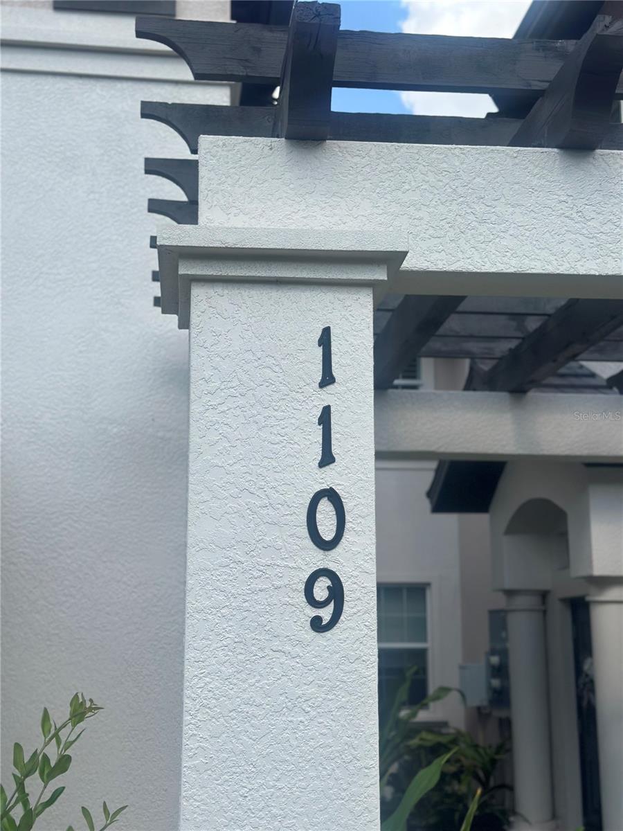 Image 3 of 51 For 1109 Riverscape Street