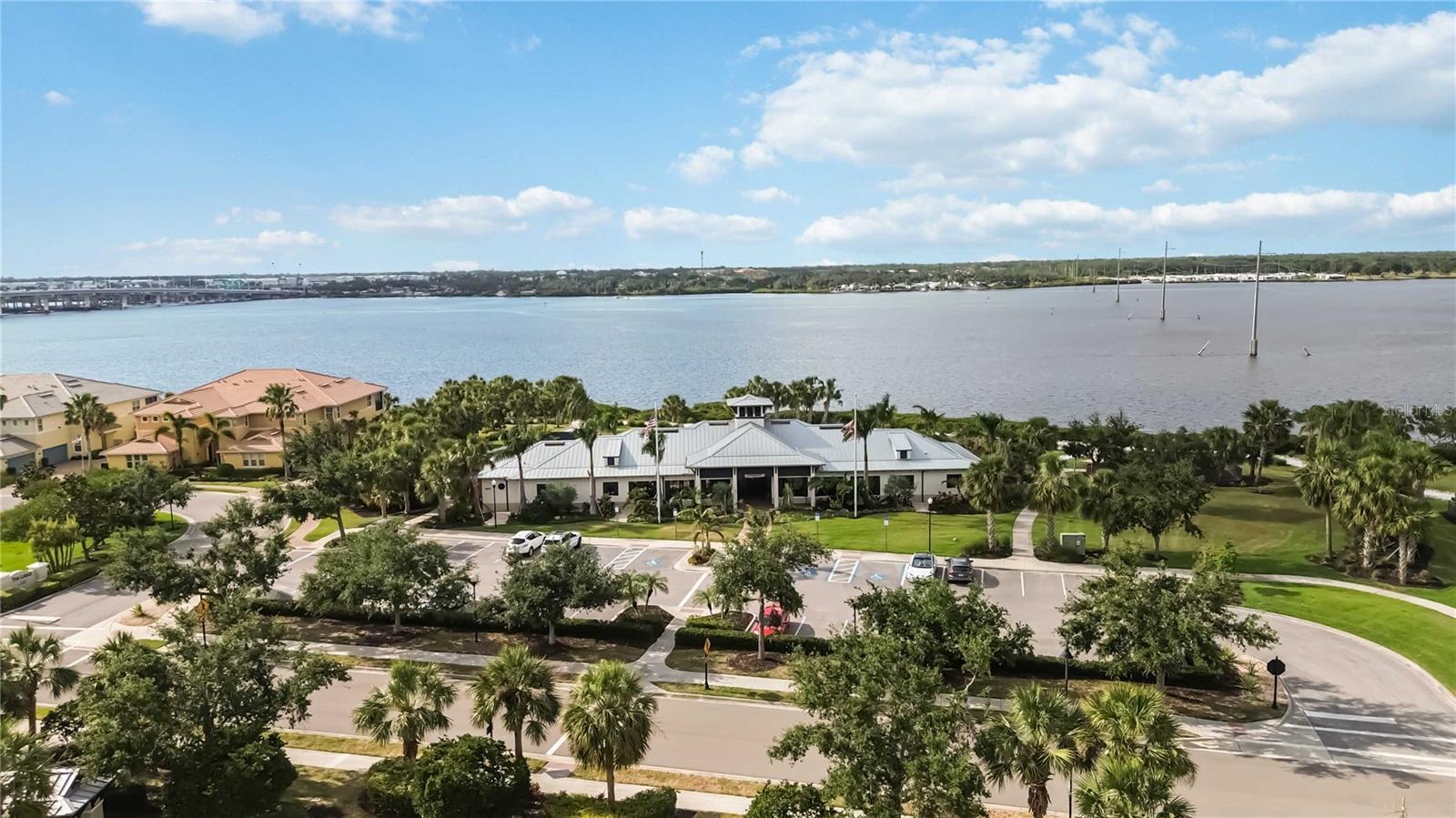 Image 43 of 51 For 1109 Riverscape Street