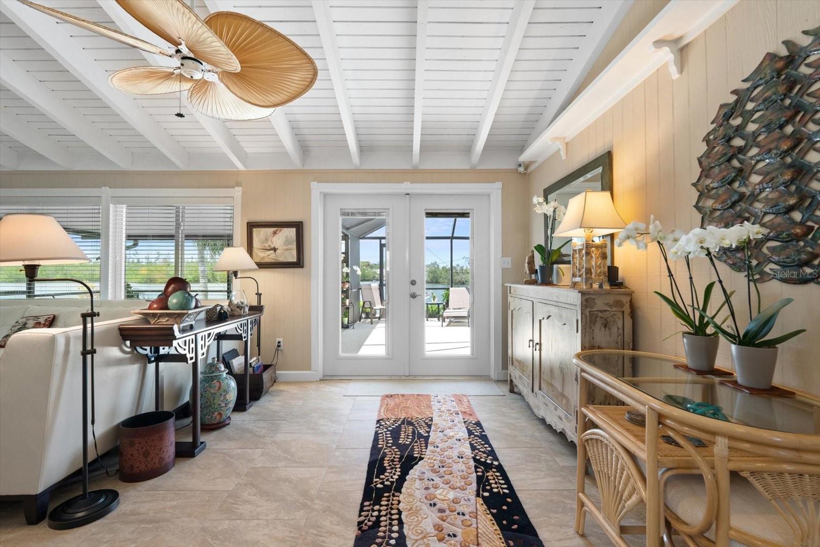Image 10 of 51 For 10432 Sandpiper Road W