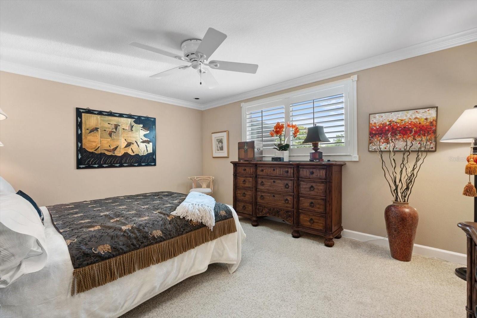 Image 16 of 51 For 10432 Sandpiper Road W