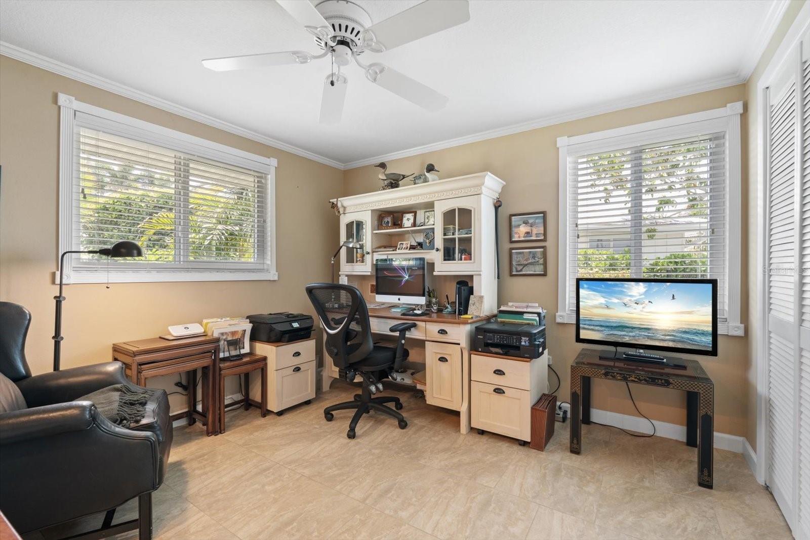 Image 19 of 51 For 10432 Sandpiper Road W