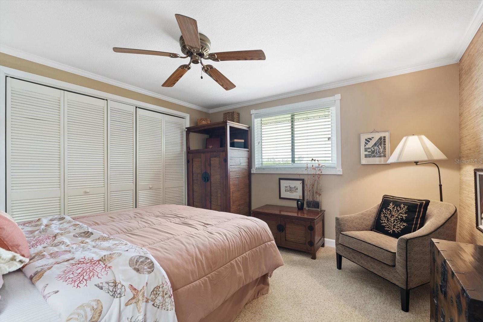 Image 23 of 51 For 10432 Sandpiper Road W