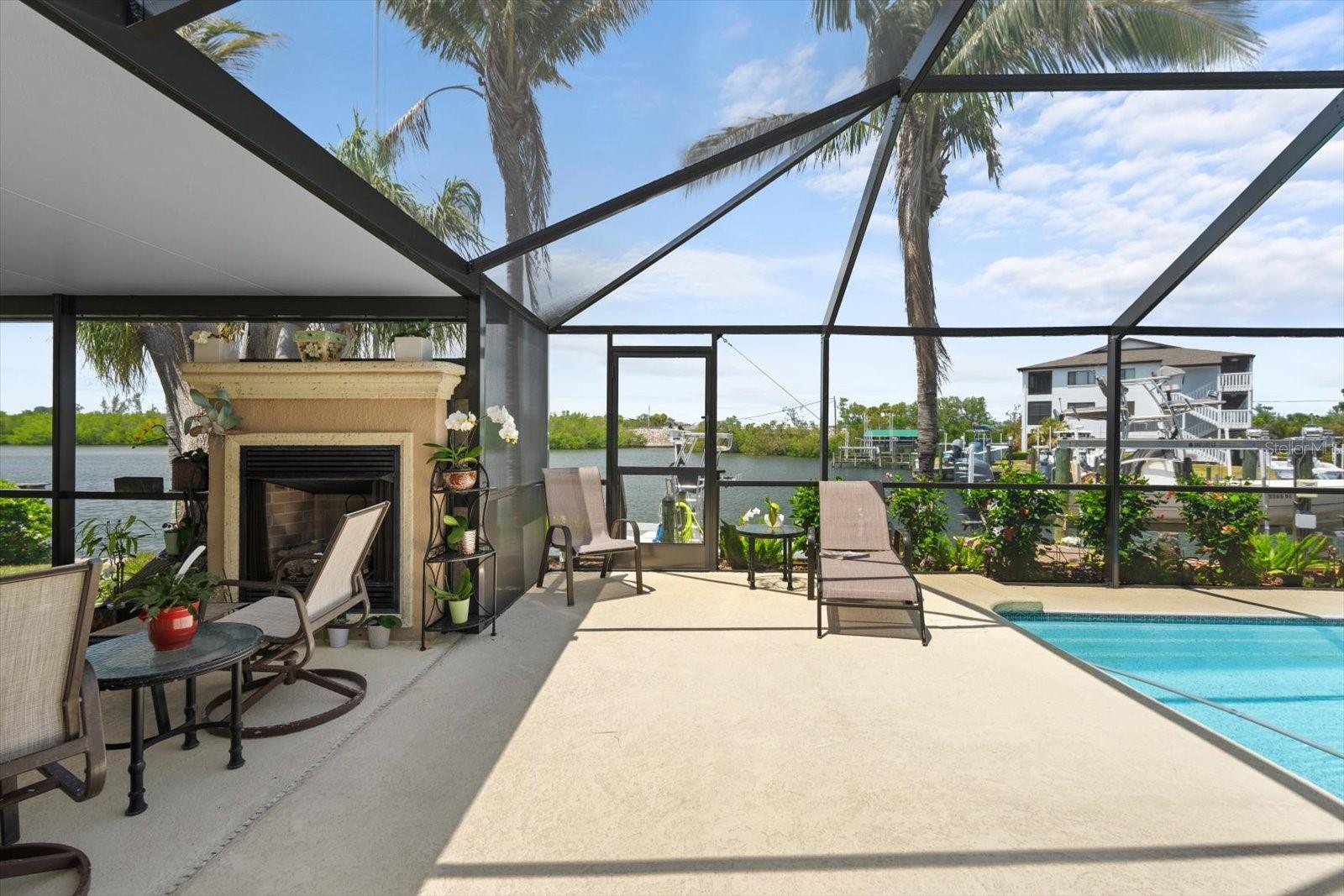 Image 25 of 51 For 10432 Sandpiper Road W