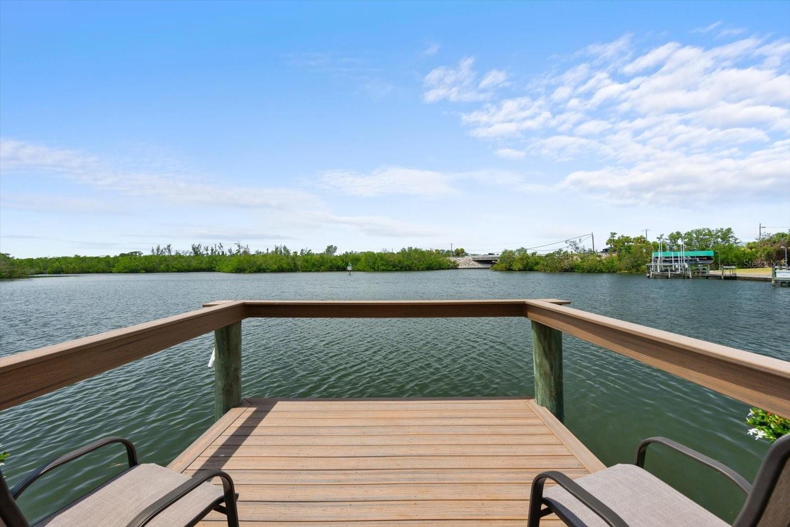 Image 35 of 51 For 10432 Sandpiper Road W