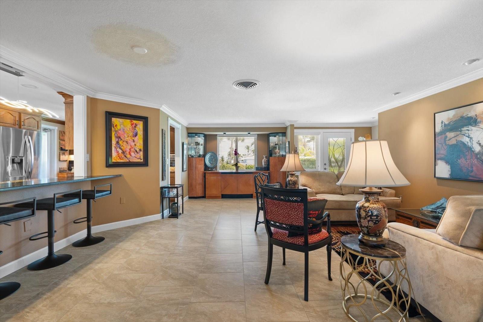 Image 8 of 51 For 10432 Sandpiper Road W