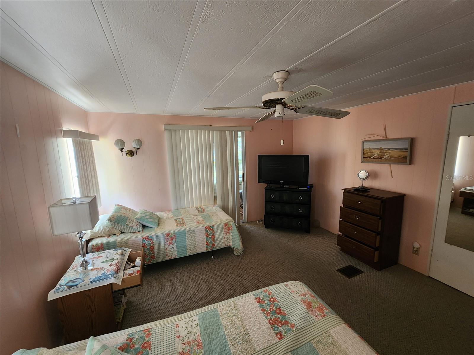 Image 22 of 39 For 808 53rd Avenue E 229