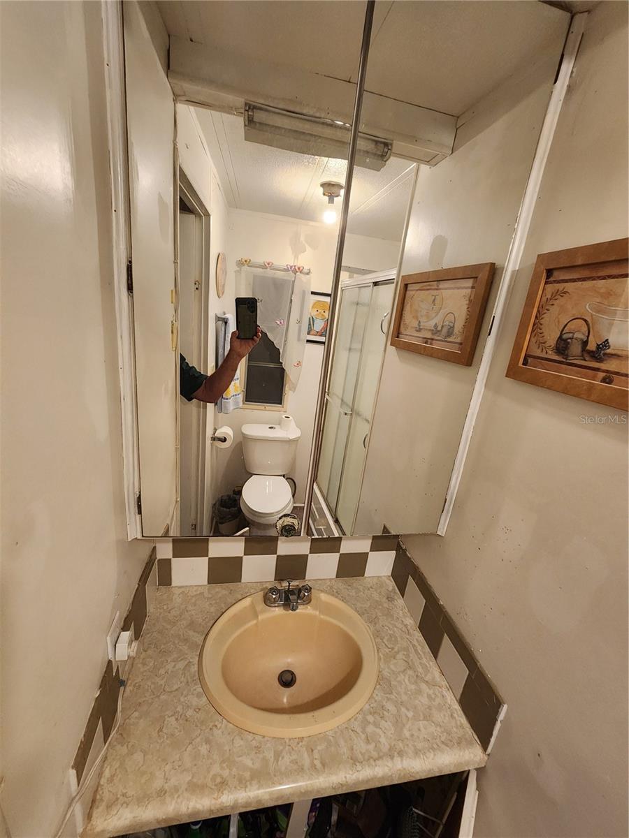 Image 27 of 39 For 808 53rd Avenue E 229
