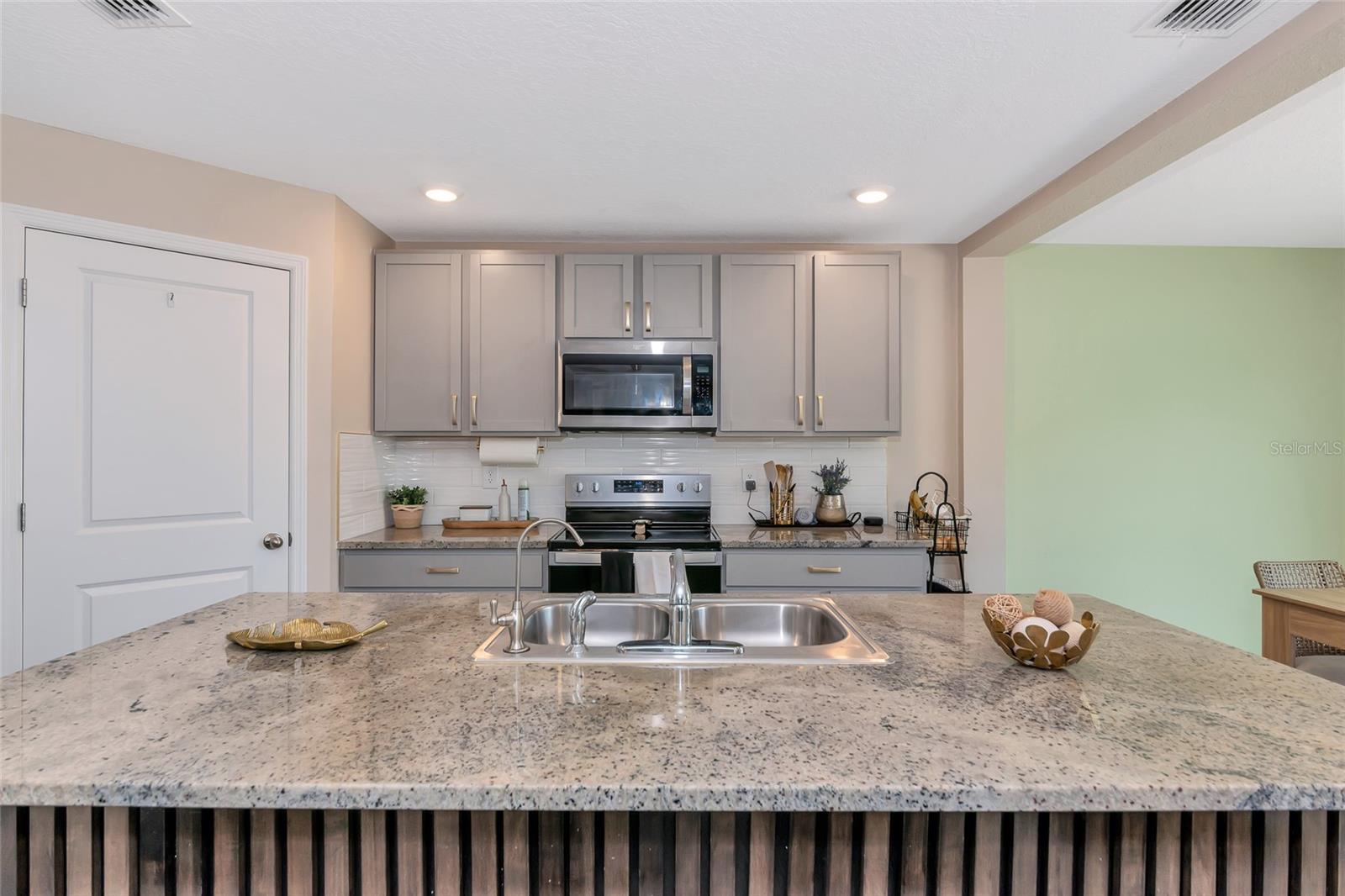 Image 12 of 56 For 2969 Great Abaco Way