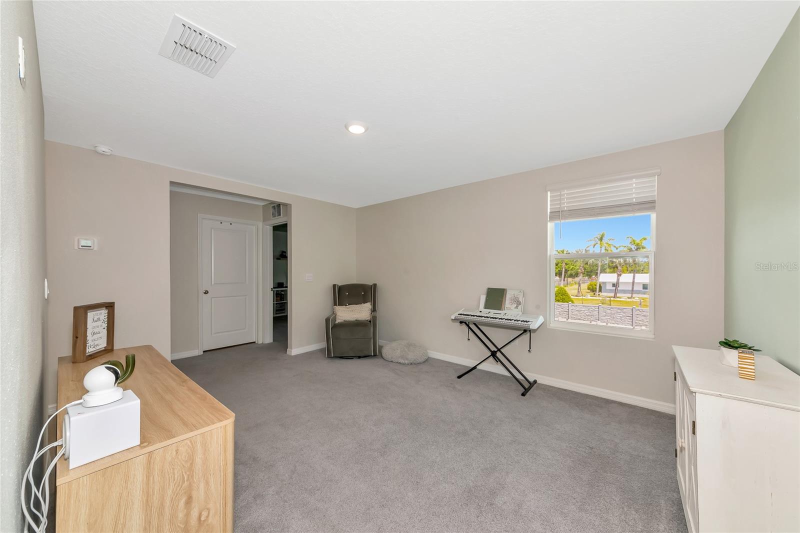 Image 18 of 56 For 2969 Great Abaco Way