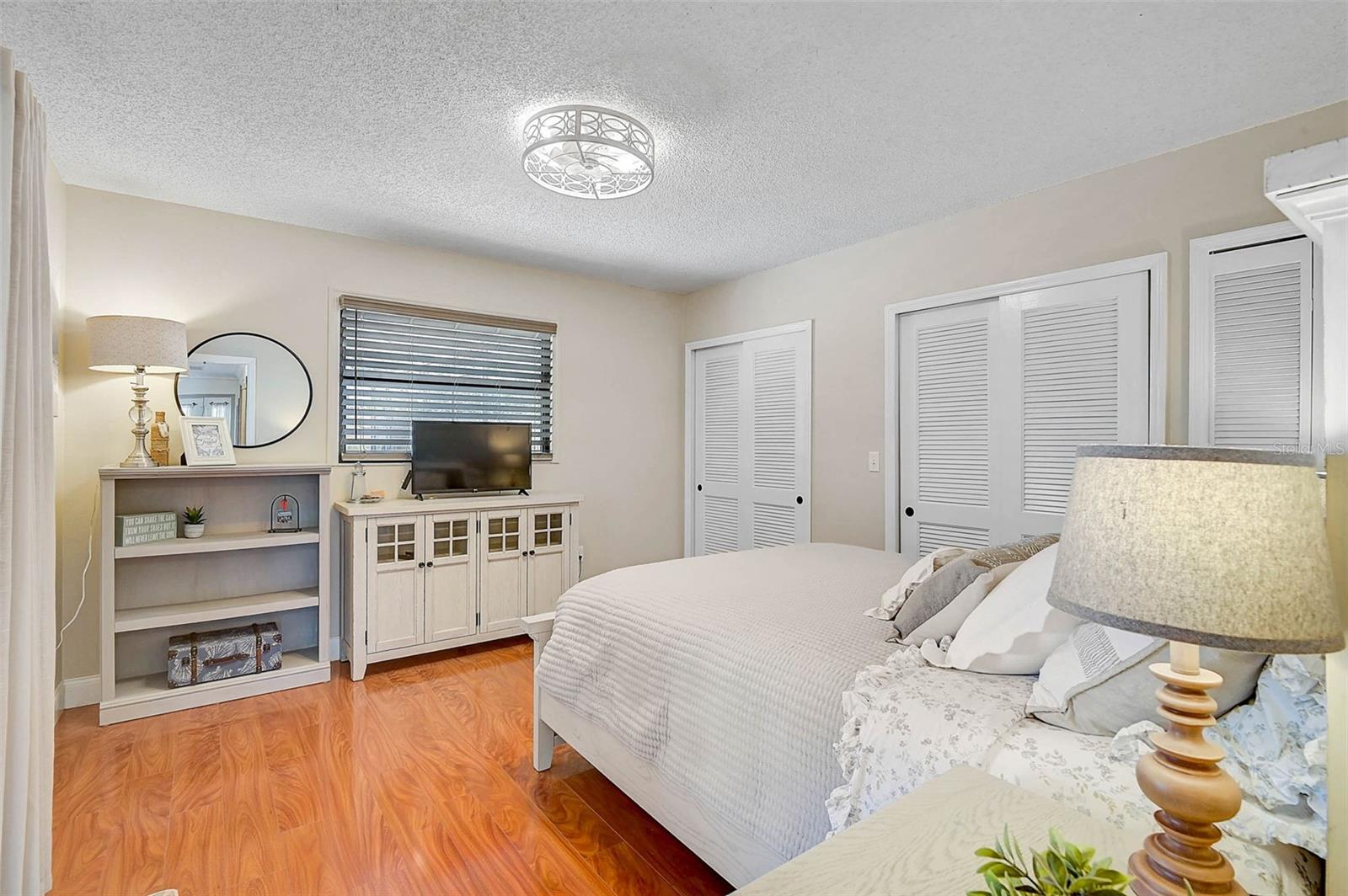 Image 18 of 53 For 801 5th Street