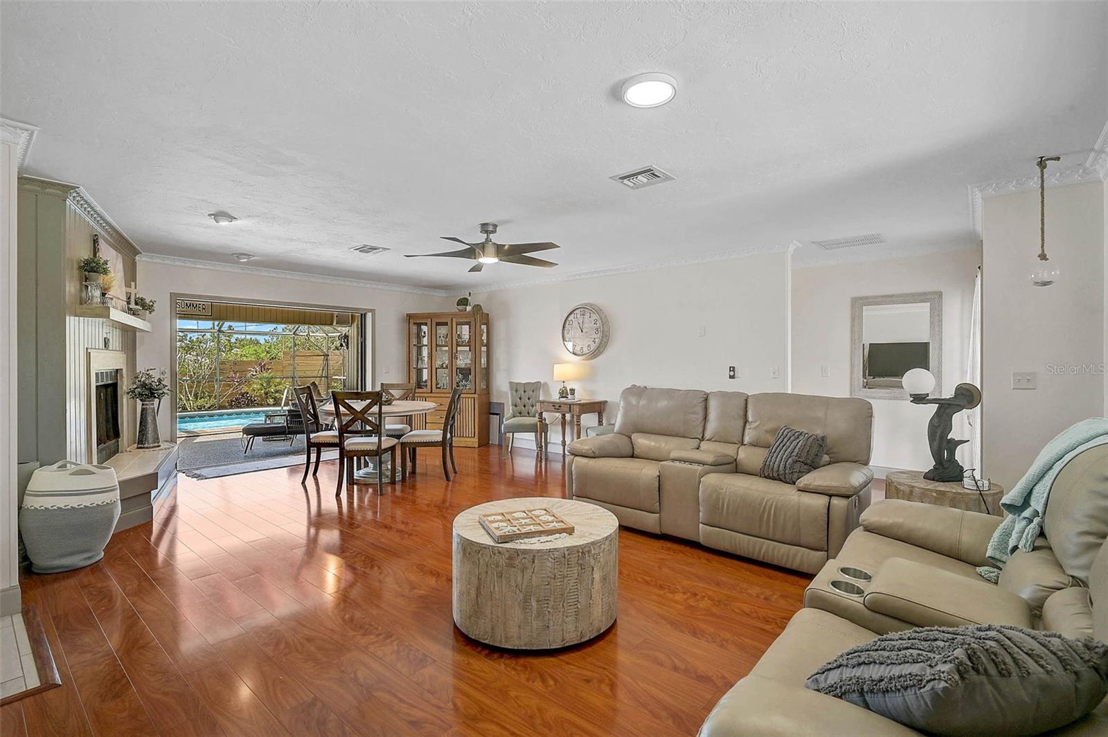 Image 8 of 53 For 801 5th Street