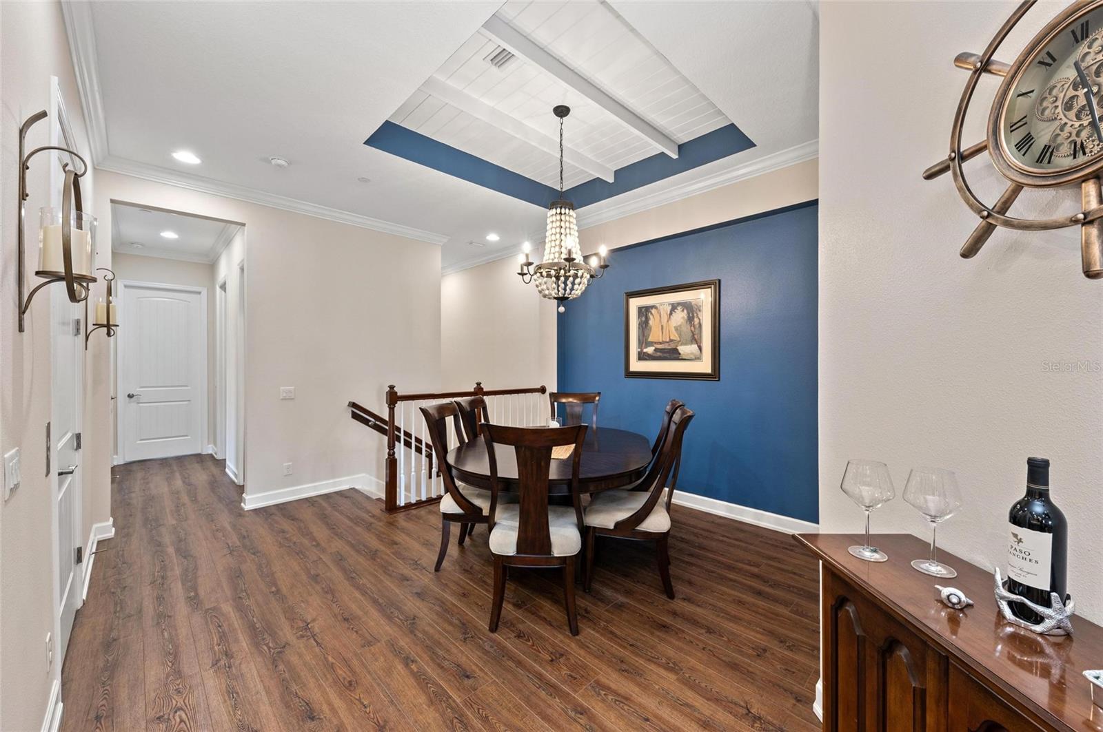 Image 11 of 100 For 241 Sapphire Lake Drive 201