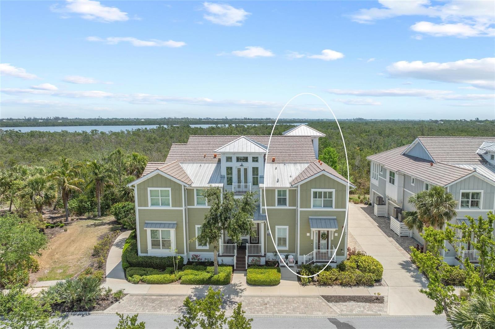Image 5 of 100 For 241 Sapphire Lake Drive 201