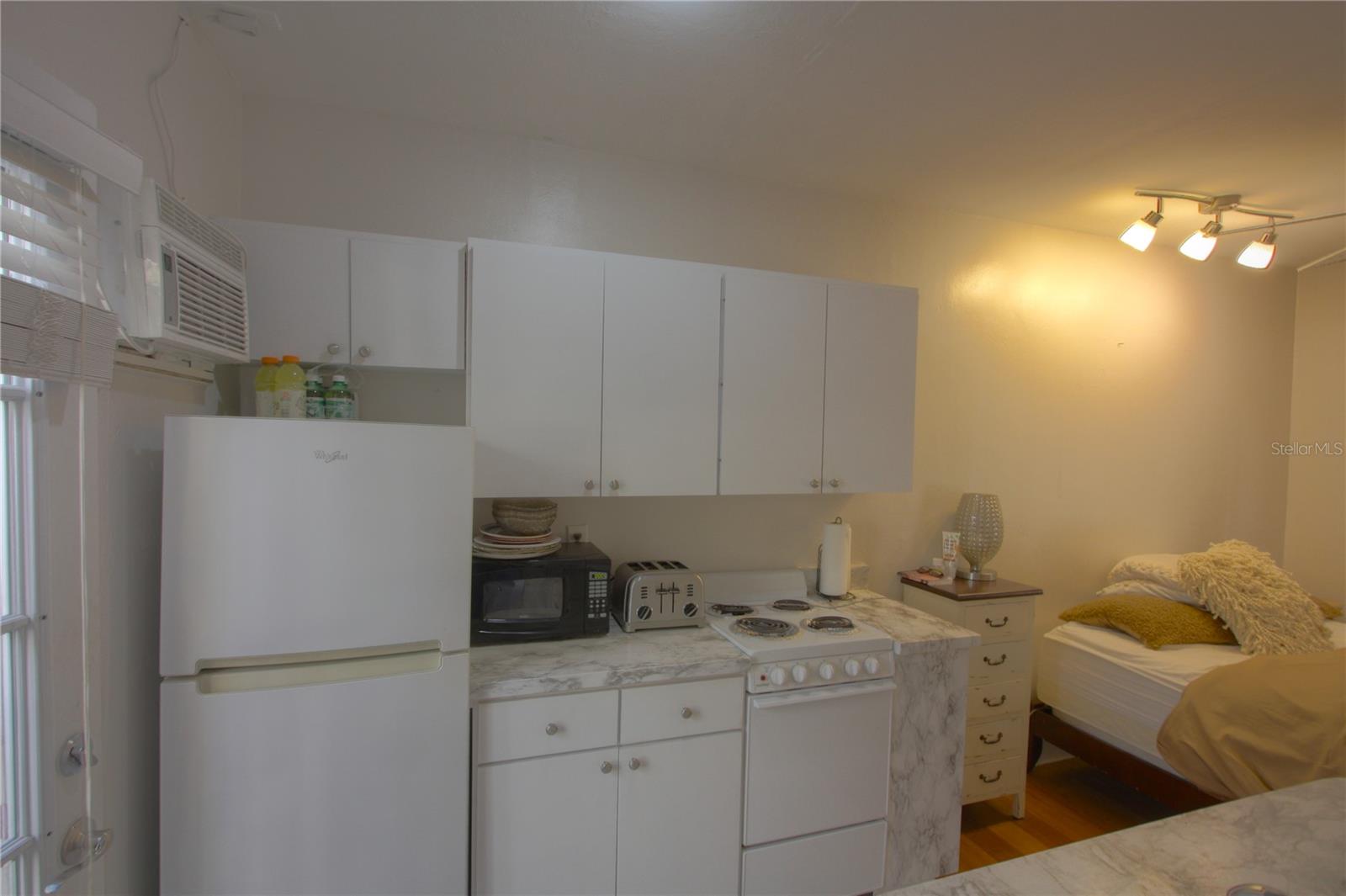 Image 21 of 27 For 525 Rawls Avenue
