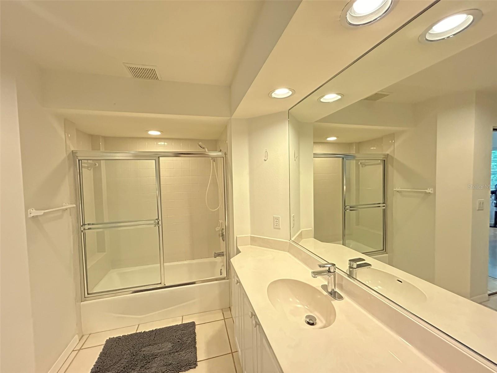 Image 18 of 25 For 3803 54th Drive W 202