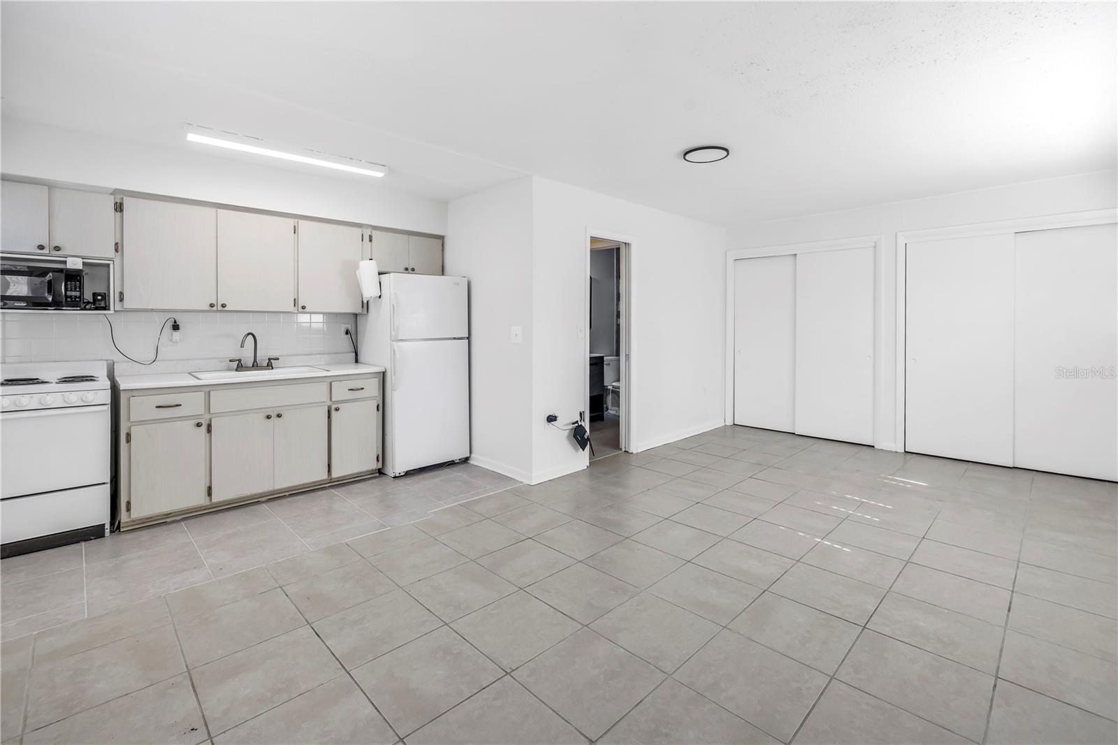 Image 6 of 17 For 4444 Swift Road 25
