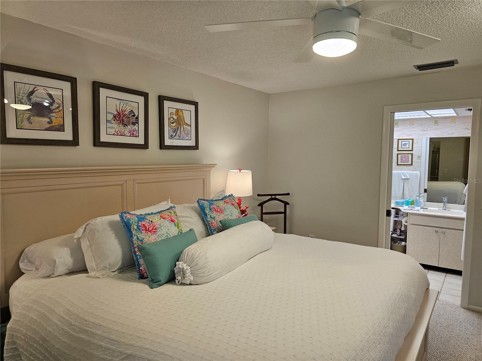 Image 18 of 35 For 6423 Egret Lane 406