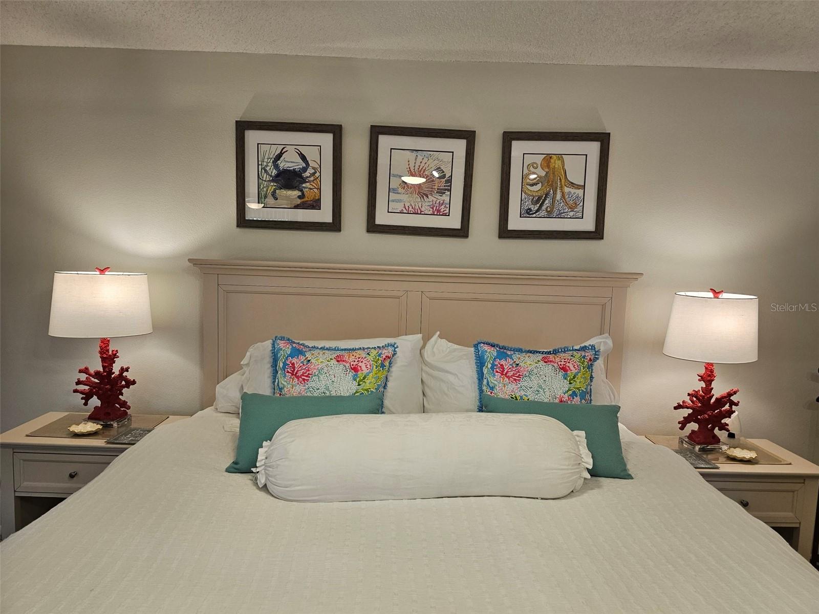 Image 21 of 35 For 6423 Egret Lane 406