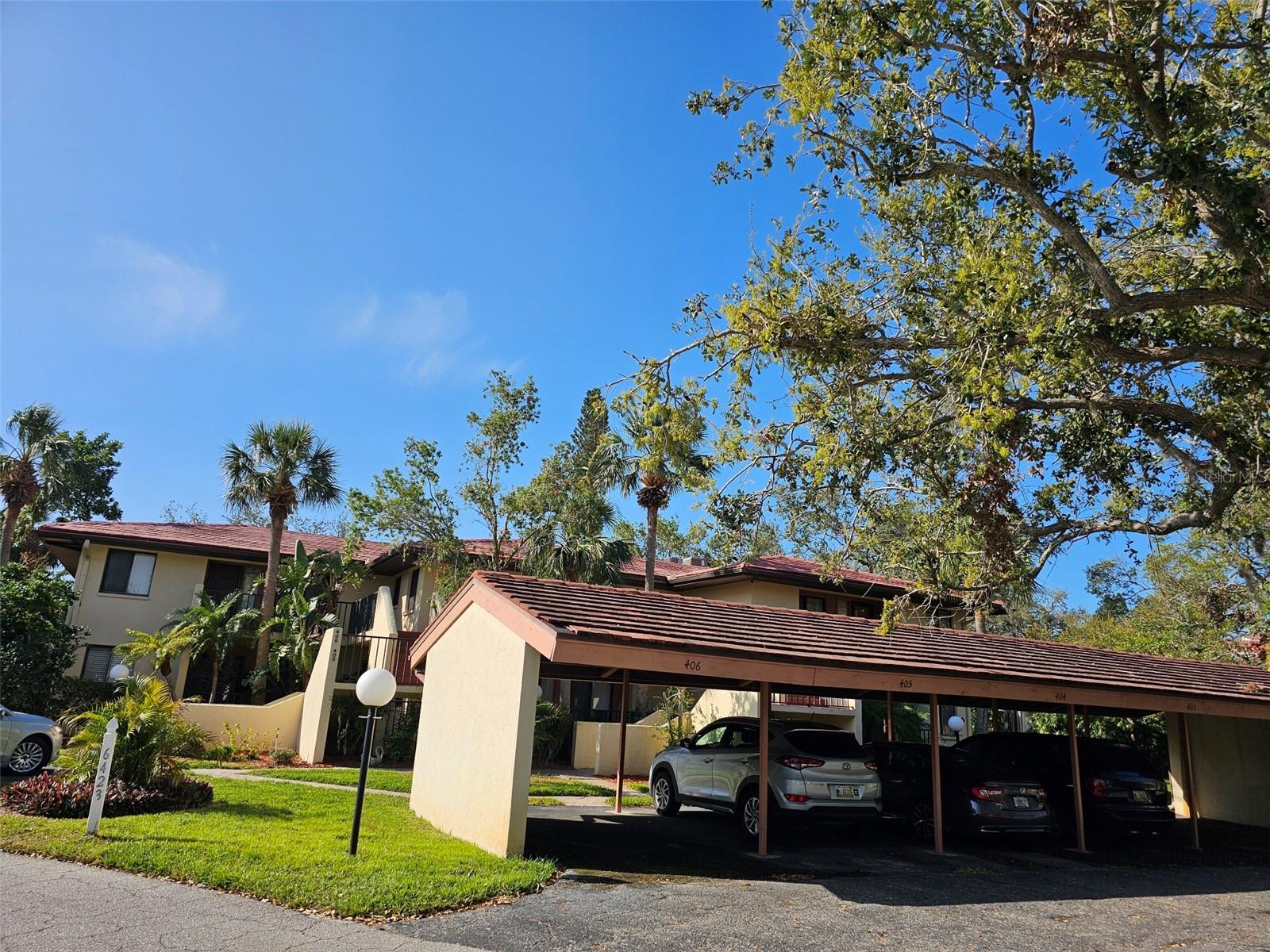 Image 4 of 35 For 6423 Egret Lane 406