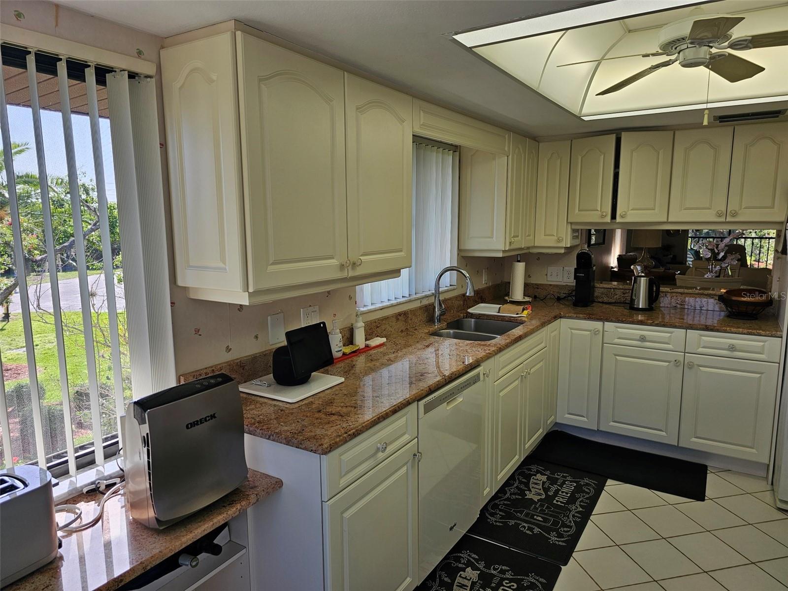 Image 7 of 35 For 6423 Egret Lane 406