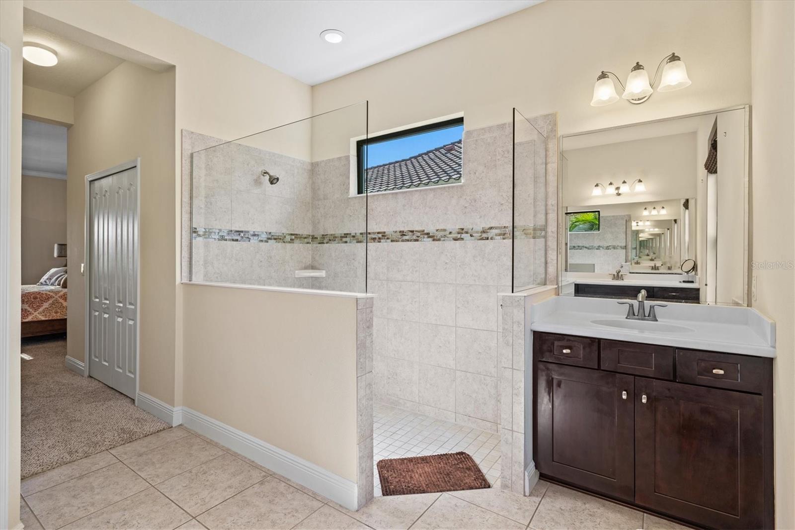 Image 29 of 52 For 10816 O Meara Way