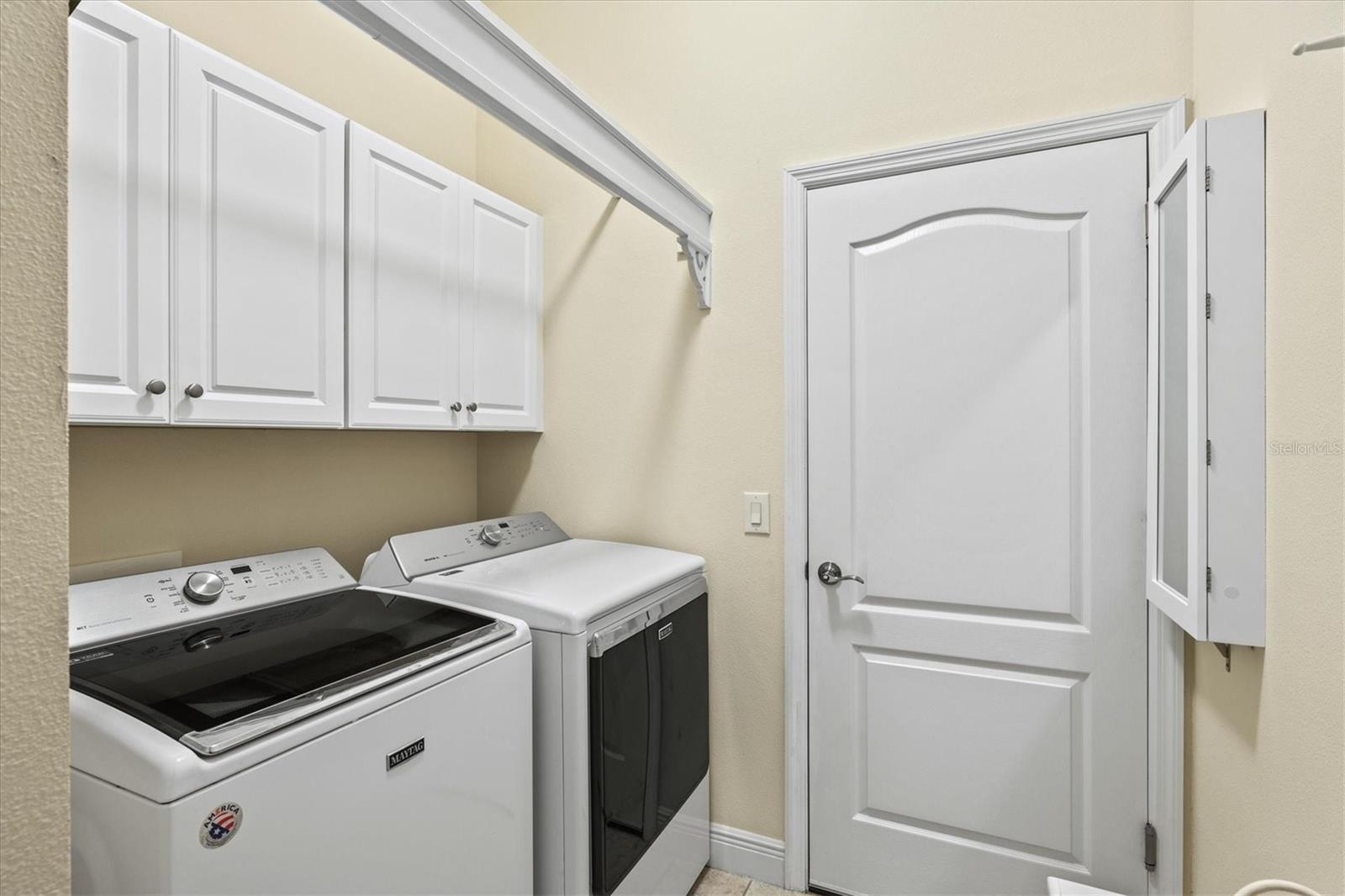 Image 34 of 52 For 10816 O Meara Way