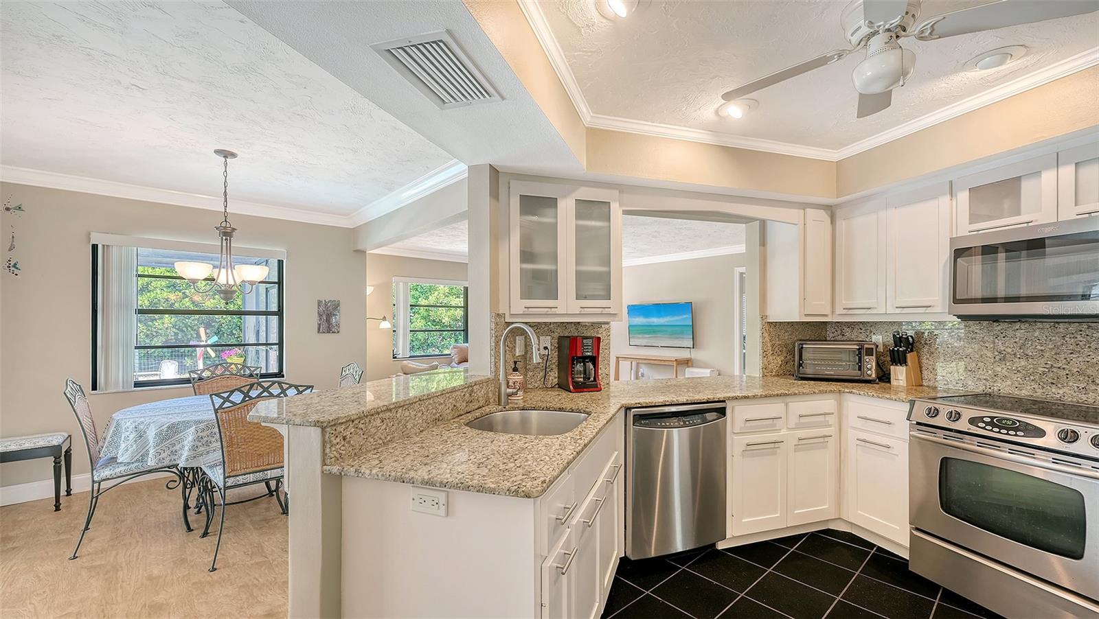 Image 14 of 49 For 301 Angelico Drive