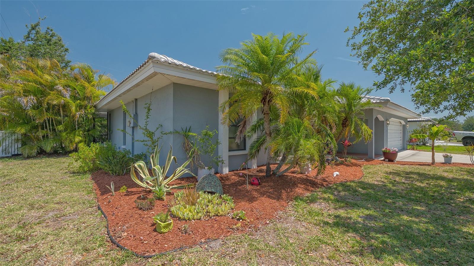 Image 5 of 49 For 301 Angelico Drive