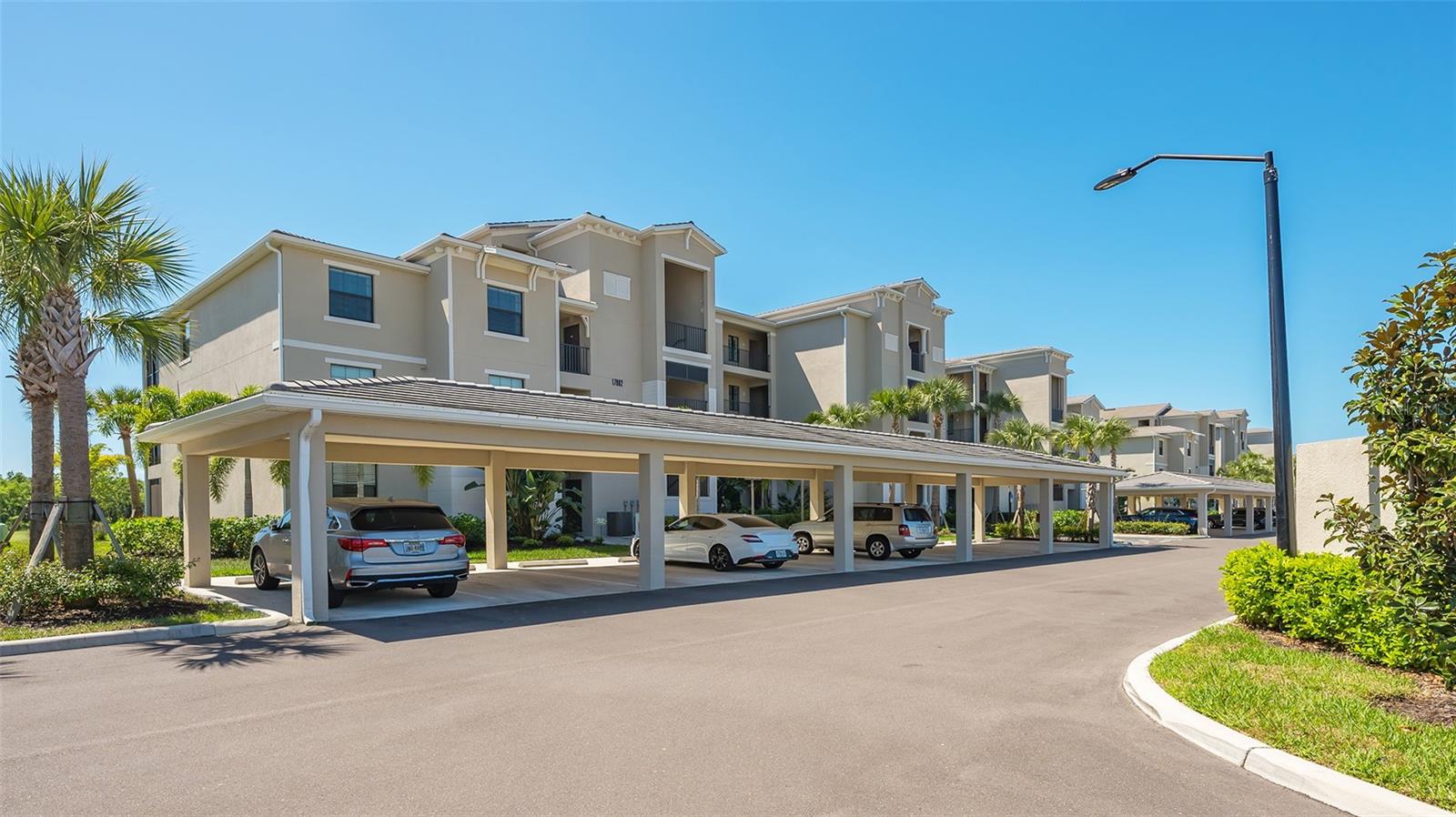 Details for 17902 Gawthrop Drive 402, LAKEWOOD RANCH, FL 34211