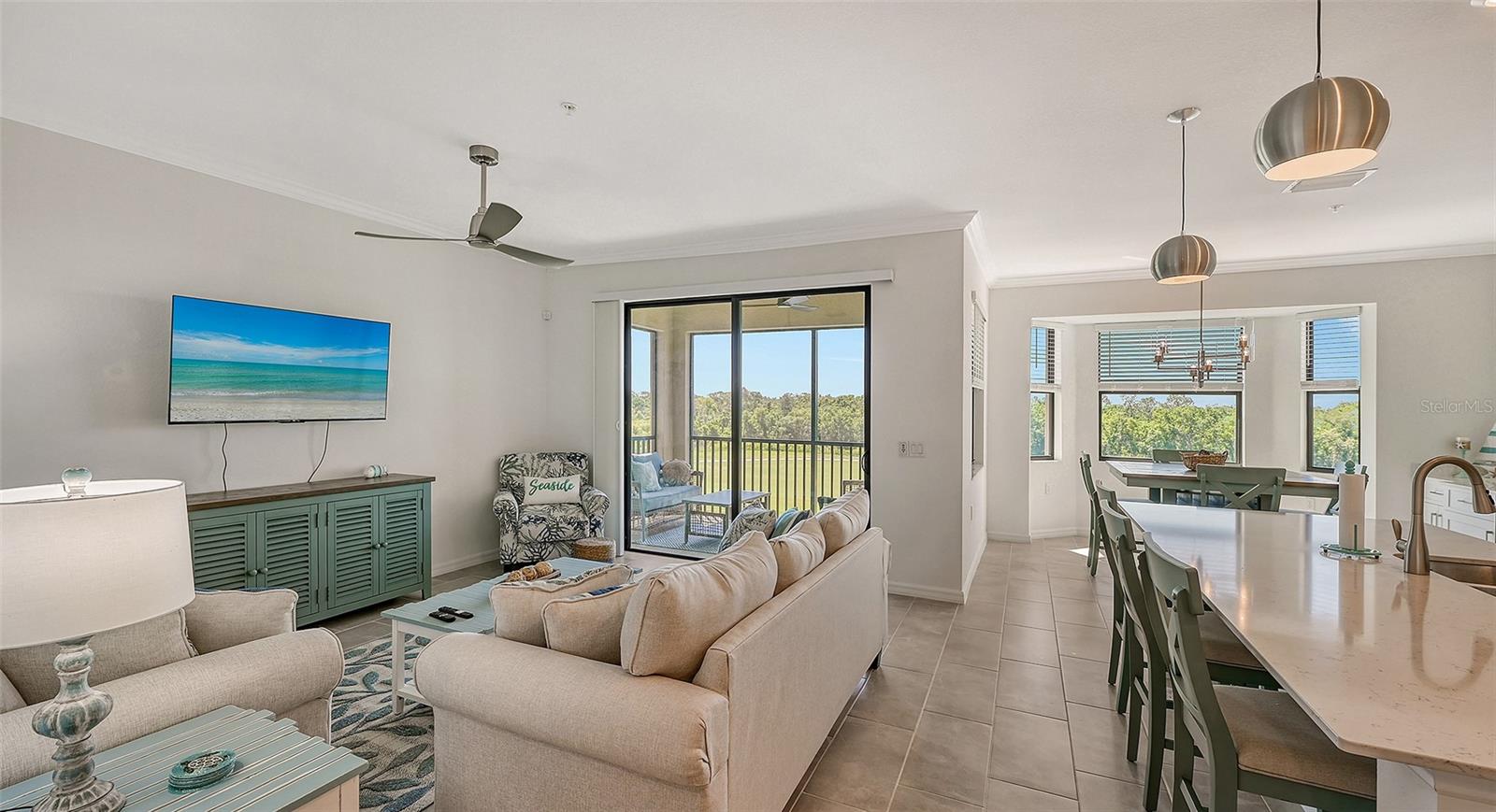 Image 3 of 72 For 17902 Gawthrop Drive 402