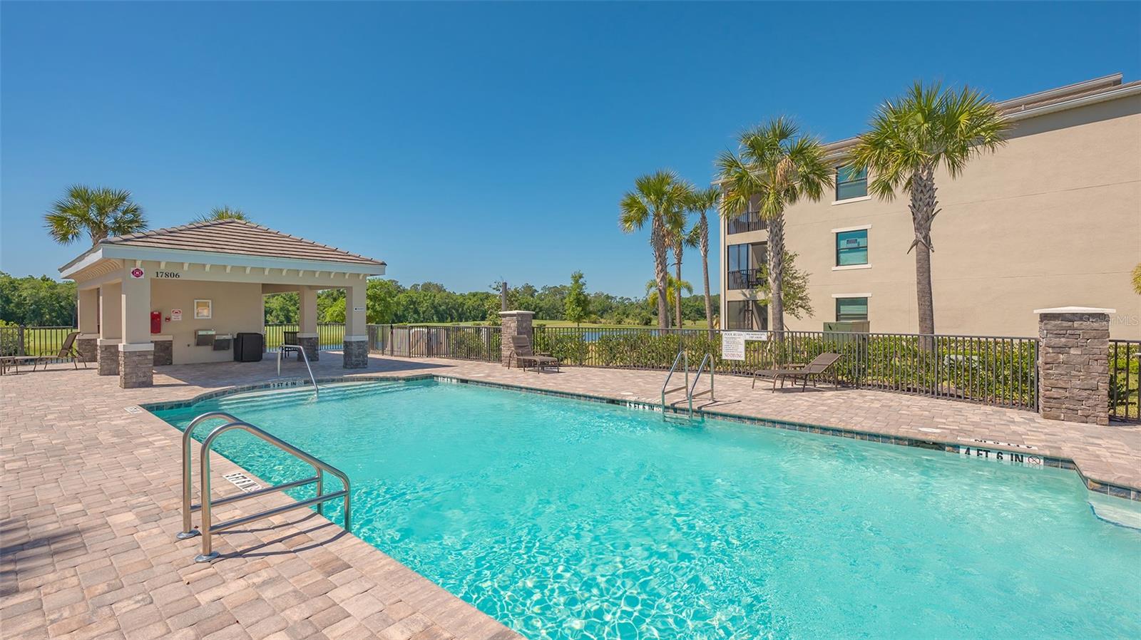Image 38 of 72 For 17902 Gawthrop Drive 402