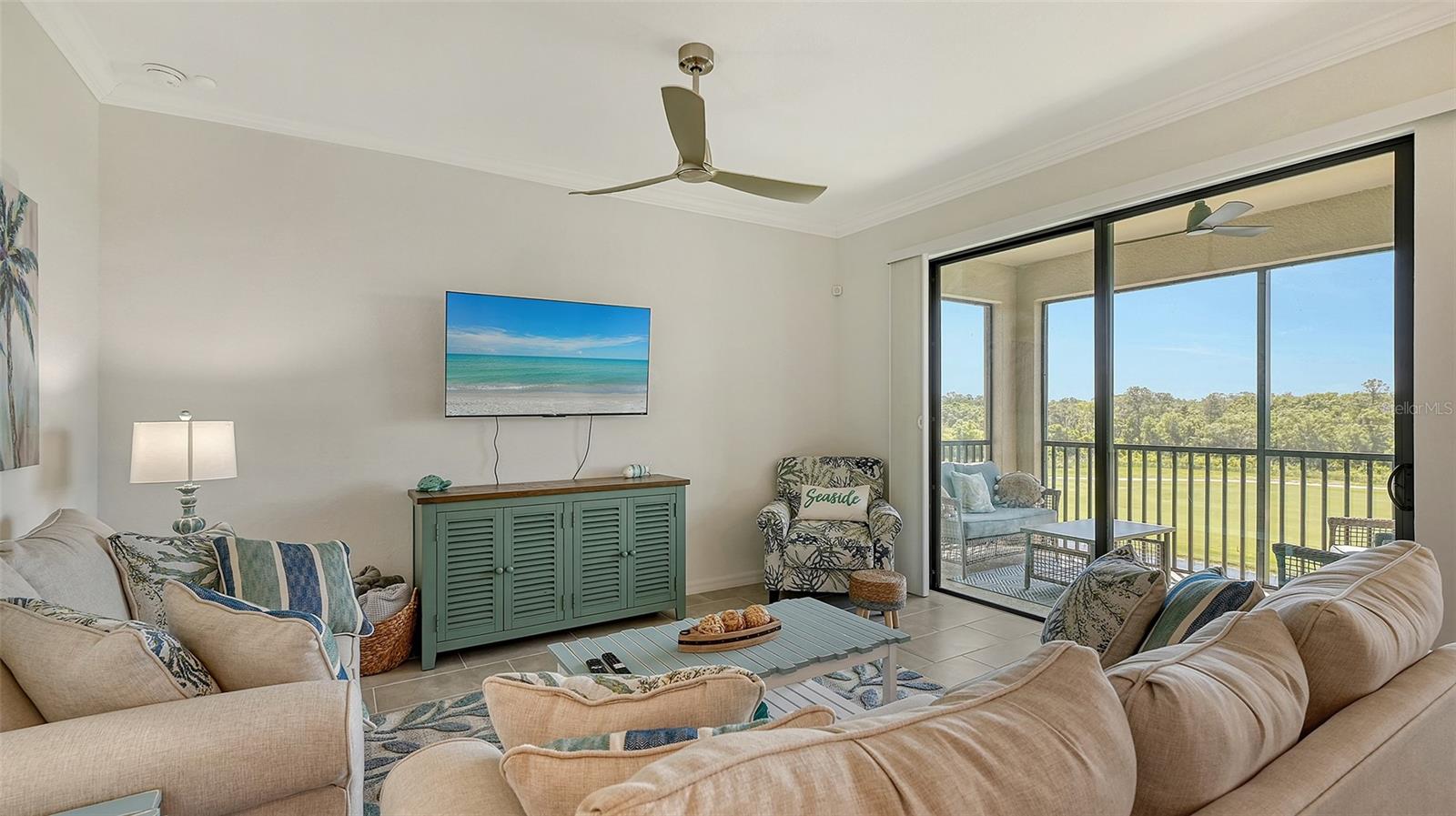 Image 5 of 72 For 17902 Gawthrop Drive 402