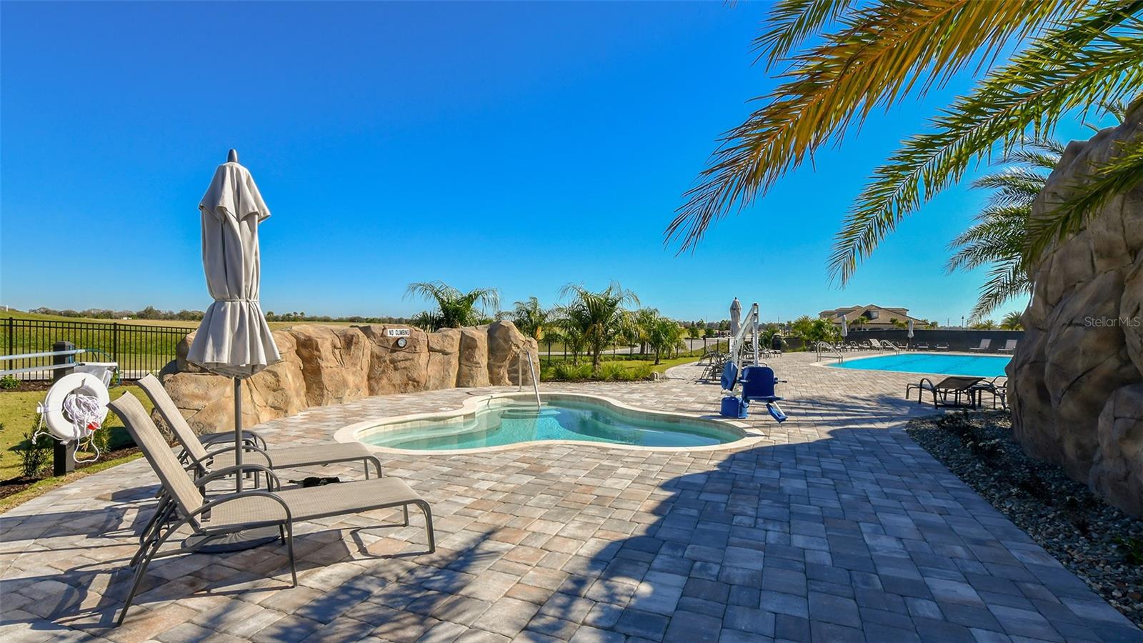 Image 60 of 72 For 17902 Gawthrop Drive 402